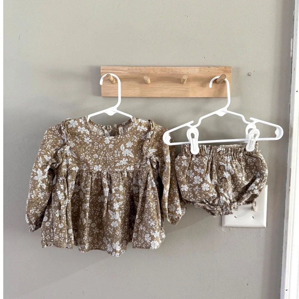 12/18m rylee + cru 2pc. begie floral set‎